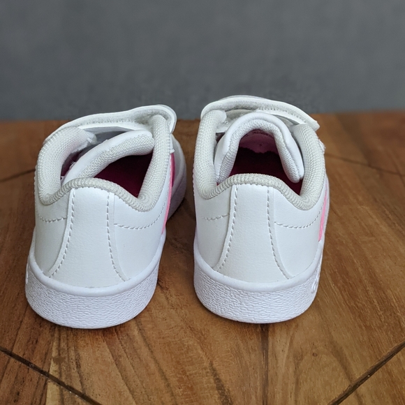 New Adidas - Picture 4 of 4